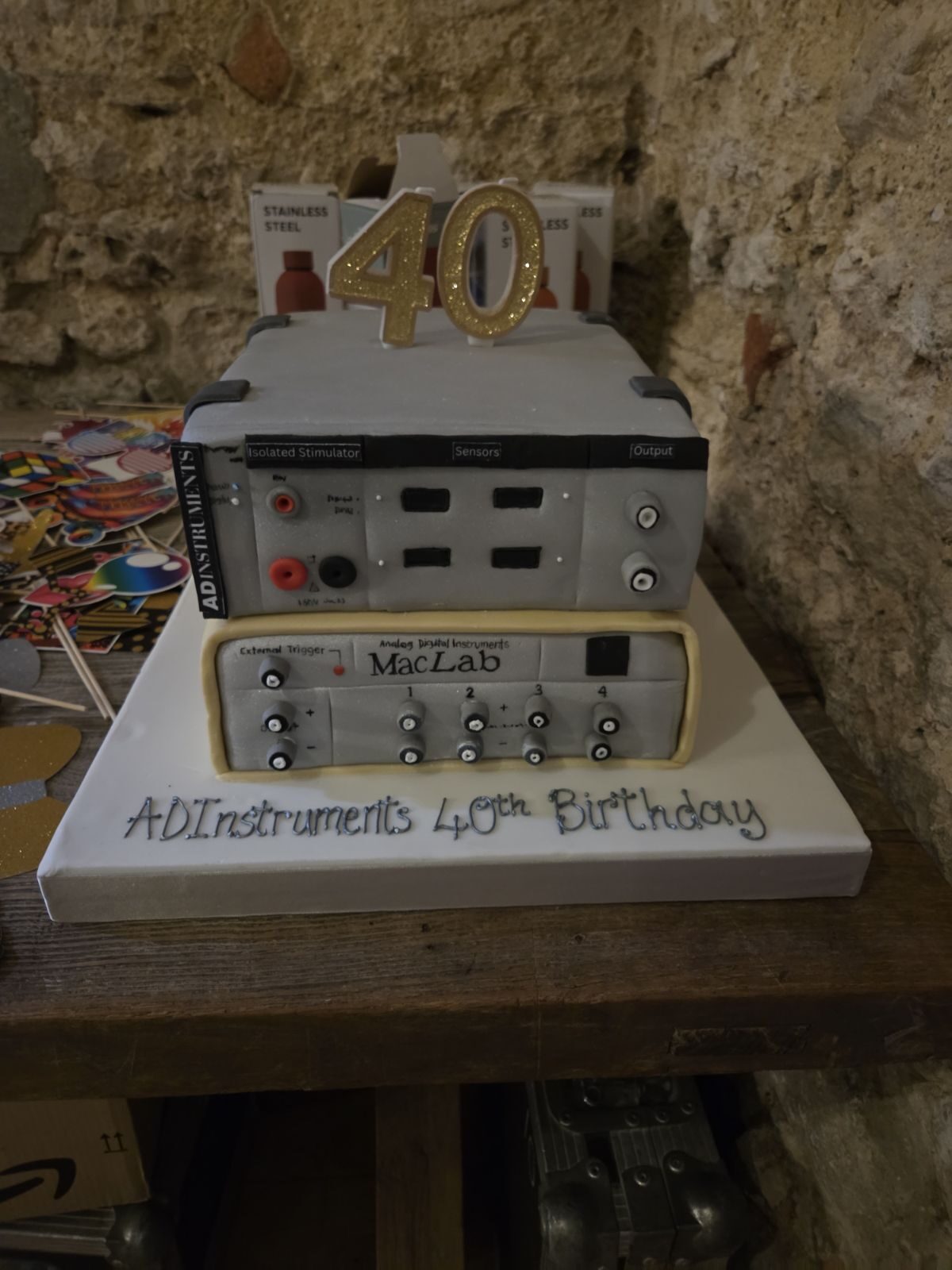 UK team's 40th anniversary birthday cake